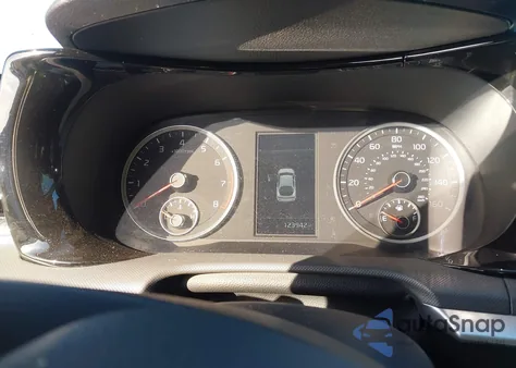 2022 Kia K5 Lxs z USA, uszkodzony, nr VIN 5XXG14J28NG091303